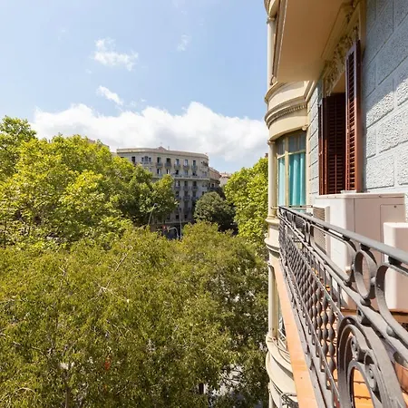 Aparteasy - Family 4-Bedroom Apartment *