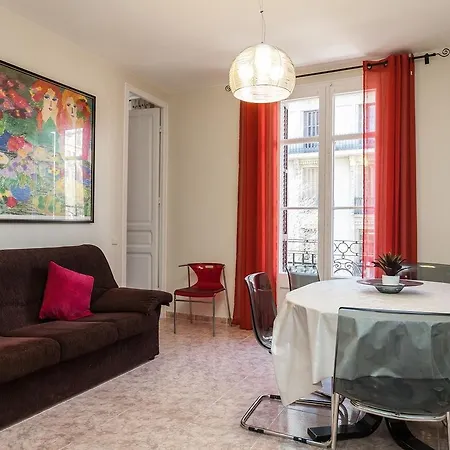 Aparteasy - Family 4-Bedroom Apartment Apartment *